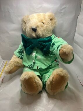 Posable Vermont Teddy made in Vermont excellent quality